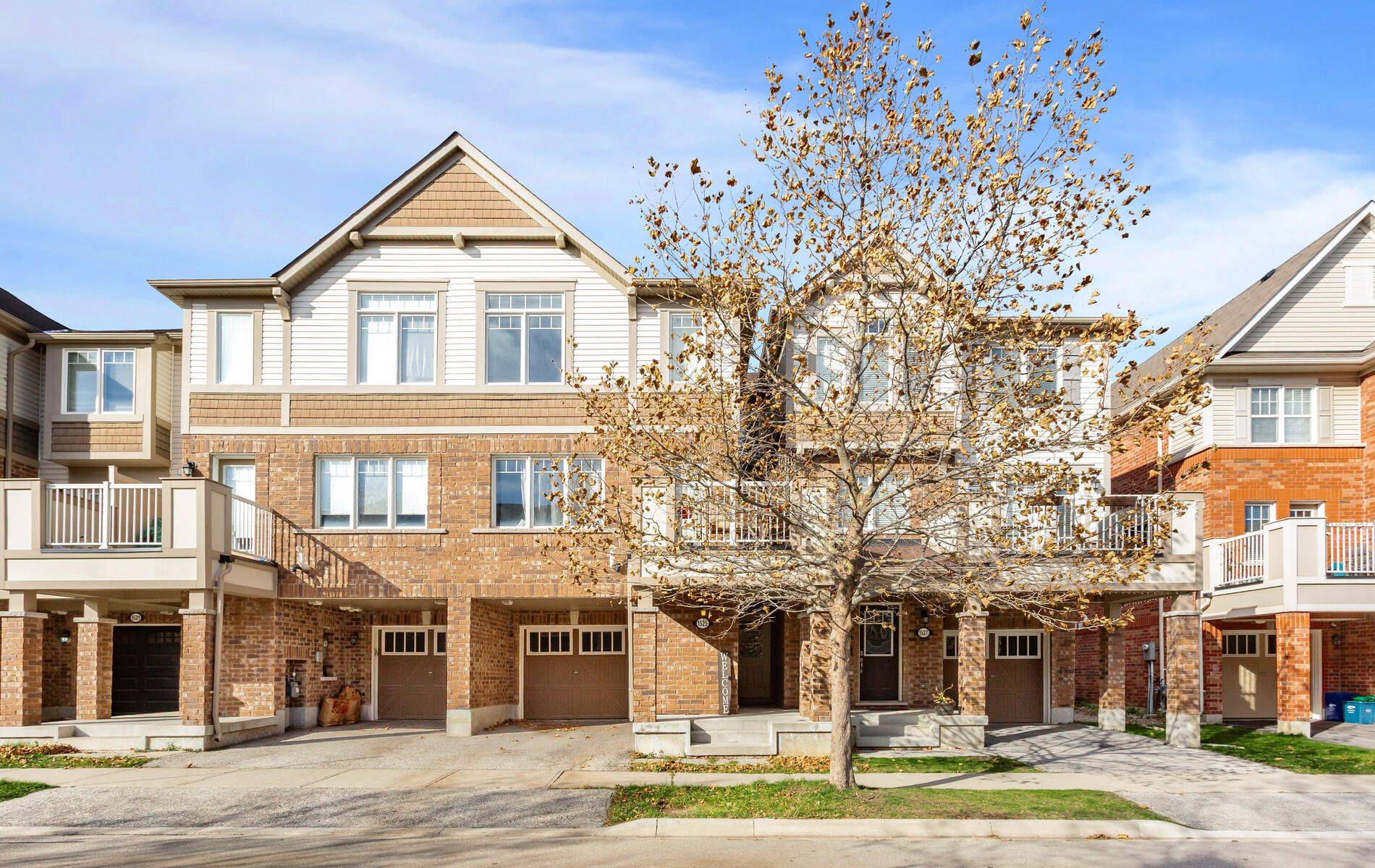 Milton, ON L9T 8X9,1525 Husband PL