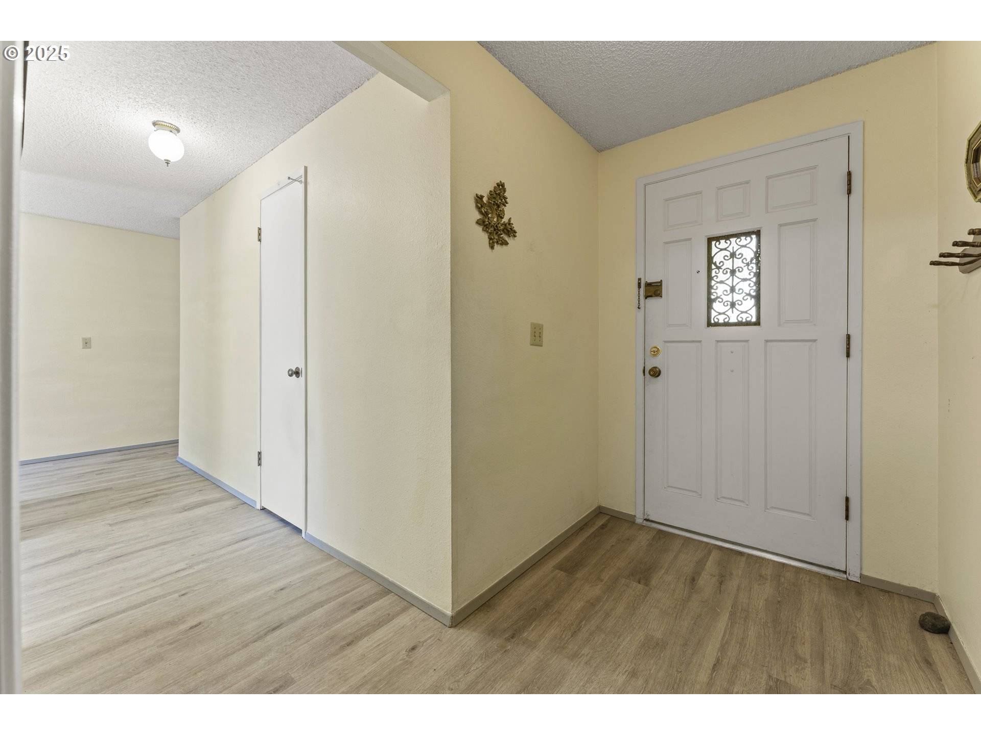 Gresham, OR 97030,820 NE COCHRAN AVE