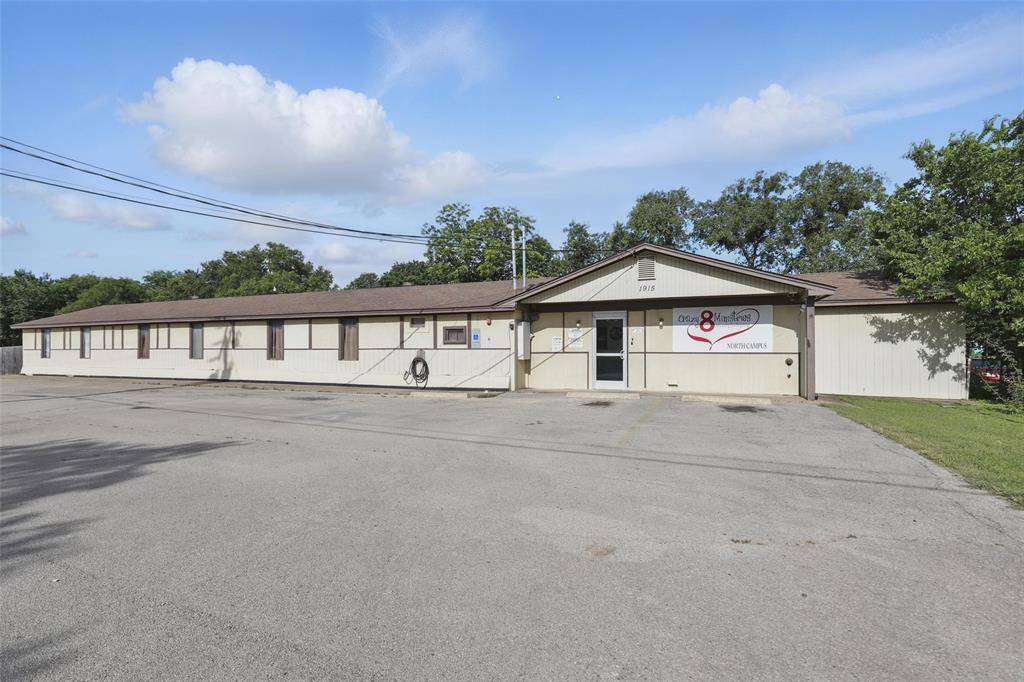 Cleburne, TX 76031,1915 N Wilhite Street