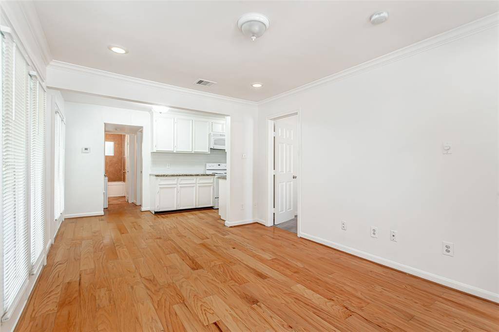 Dallas, TX 75214,4931 Junius Street #5