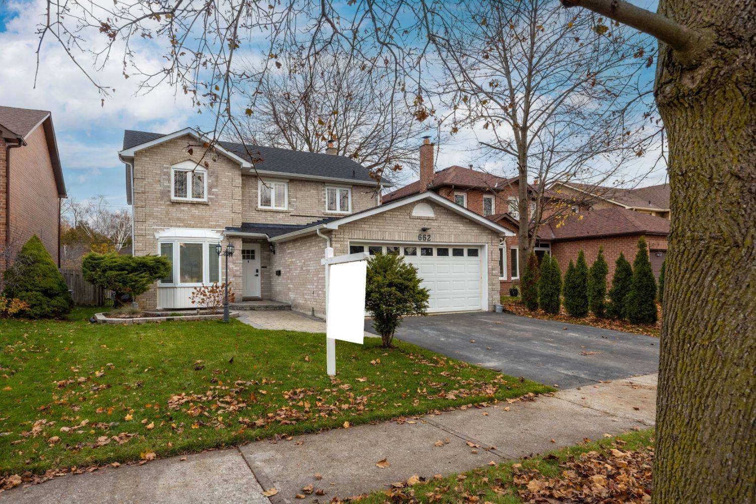 Pickering, ON L1X 1L7,662 Cognac CRES
