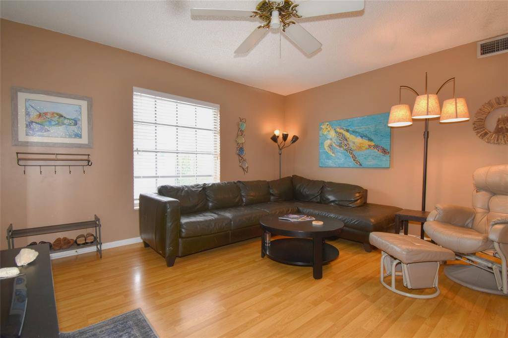 Fort Lauderdale, FL 33308,2221 NE 68th St #932