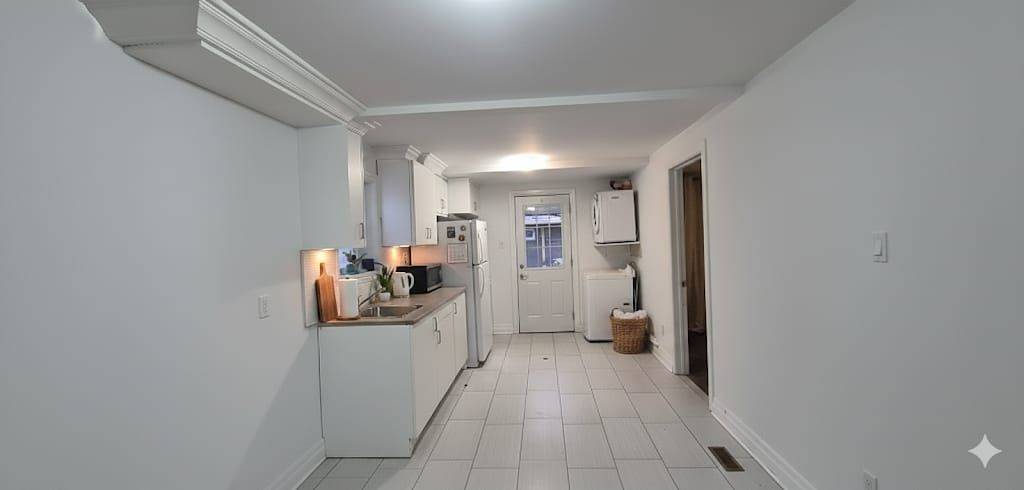 Richmond Hill, ON L4E 3C2,42 Fergus AVE W