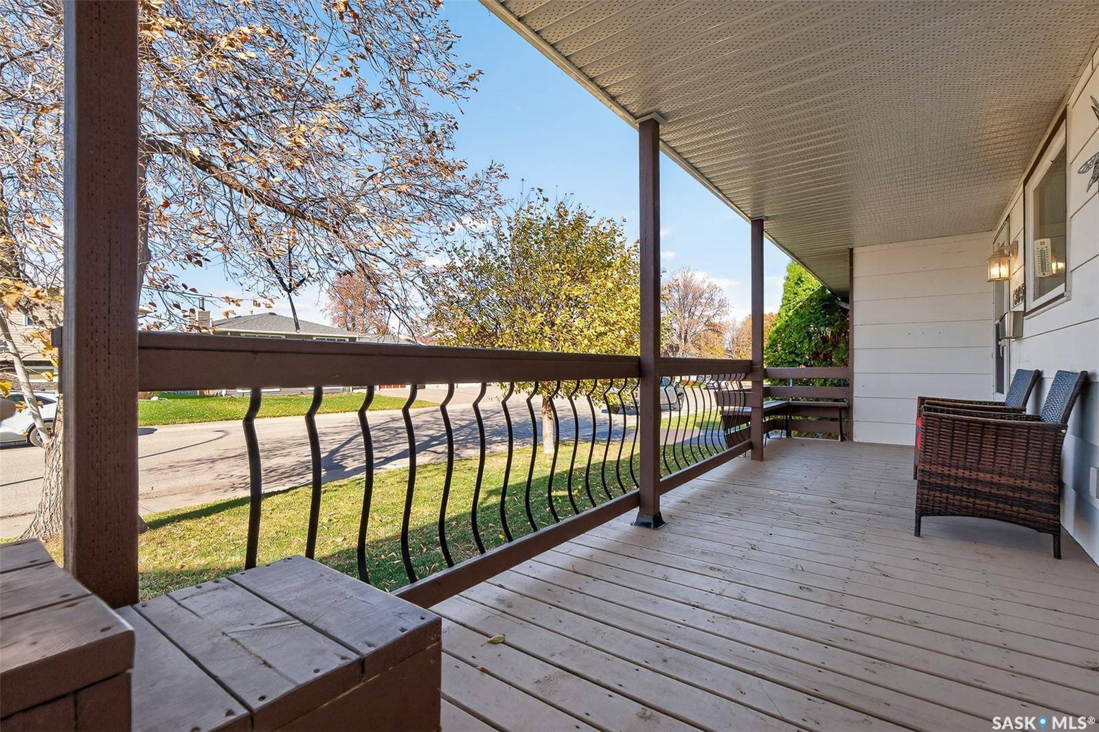 Moose Jaw, SK S6H 6V7,1305 Princess CRESCENT