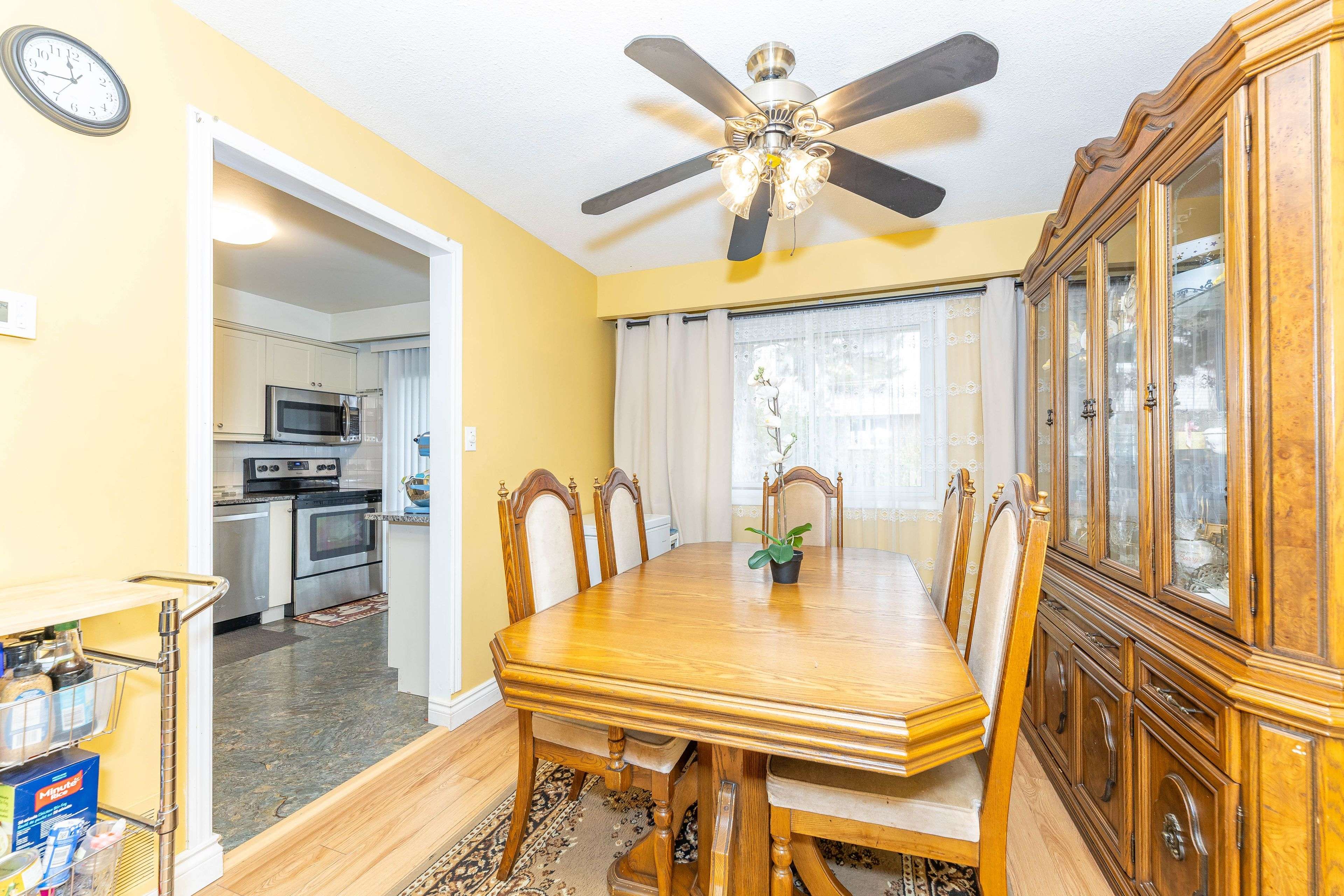 Mississauga, ON L4T 3M3,3525 Brandon Gate DR #17