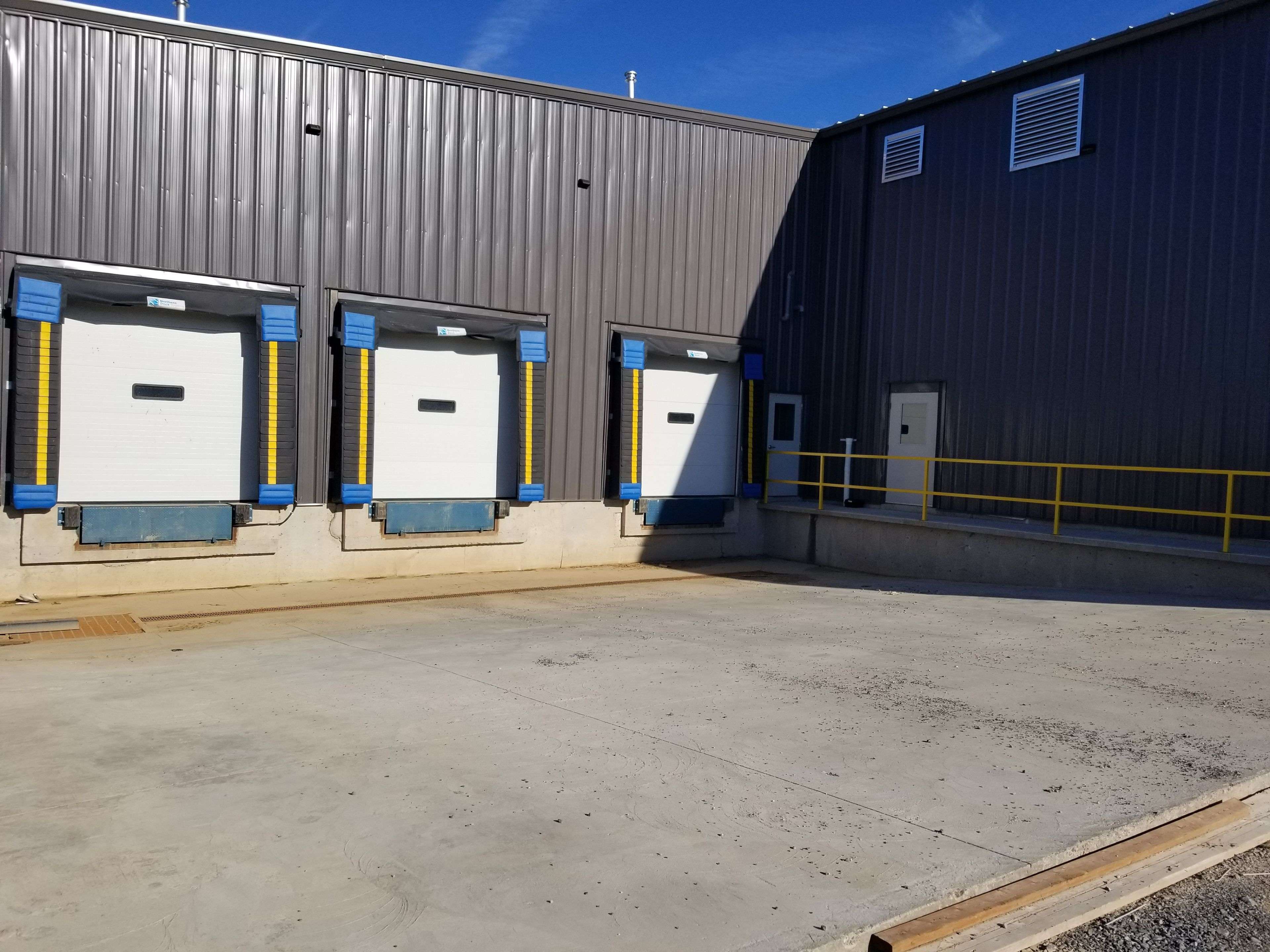 Welland, ON L3B 5N7,381 Enterprise DR