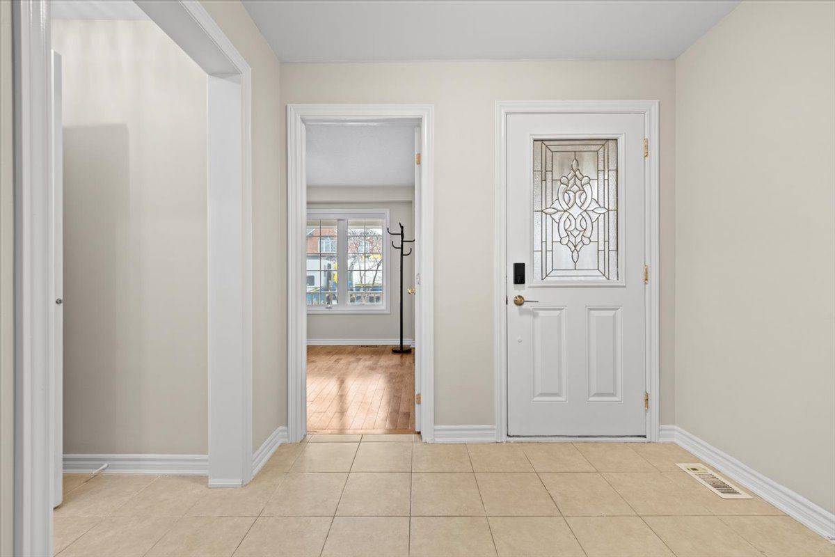 Orleans - Cumberland And Area, ON K4A 0V4,578 Sunlit CIR