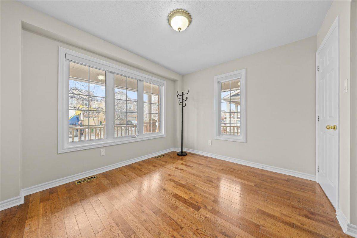 Orleans - Cumberland And Area, ON K4A 0V4,578 Sunlit CIR