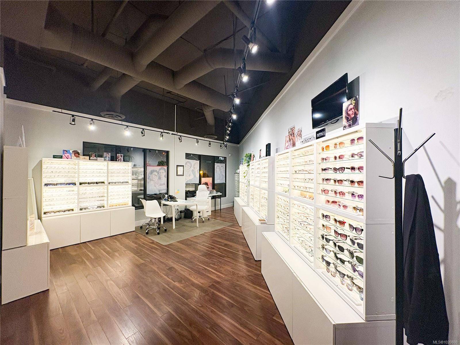 Langford, BC V9B 0H9,755 Goldstream Ave #104