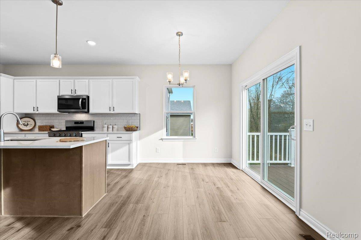 Whitmore Lake, MI 48189,441 Jubilee DR