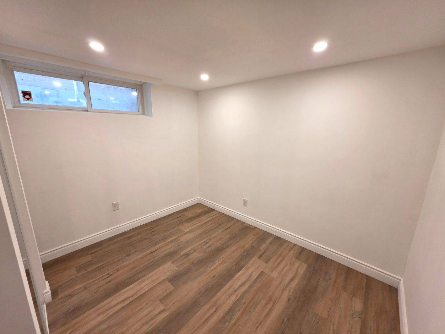 Toronto C15, ON M2K 2K4,16 Wyvern RD #Basement A