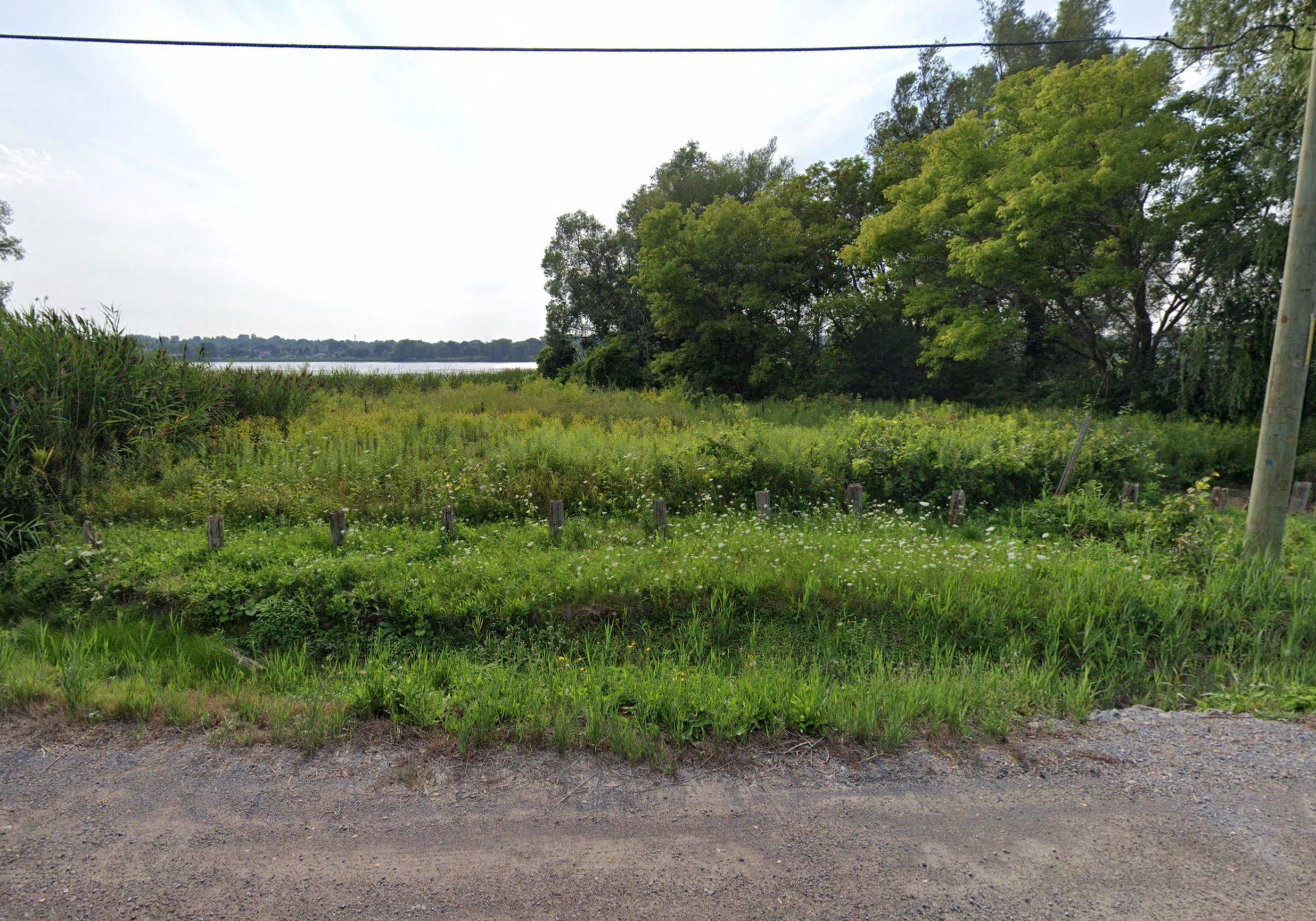 Pickering, ON L1W 1N1,805 St. Martins DR