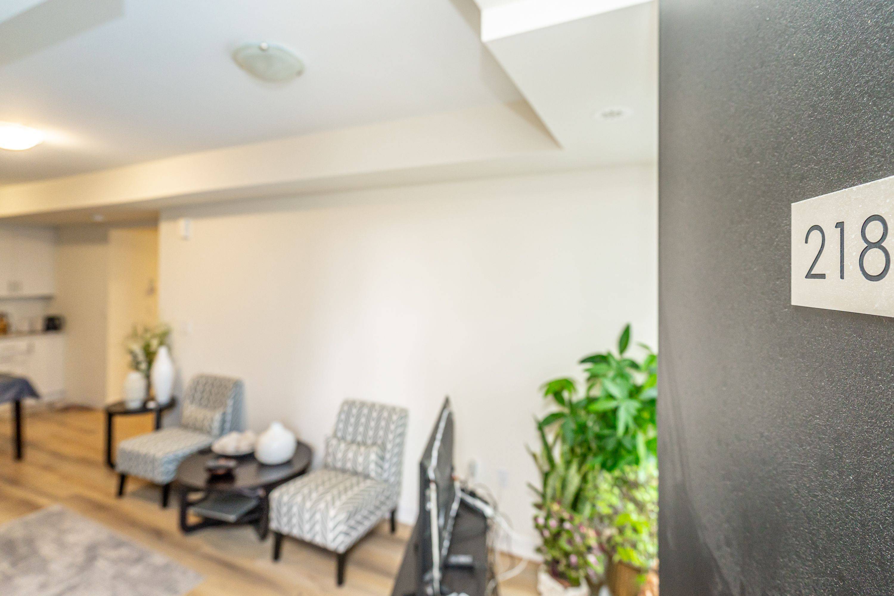 Pickering, ON L1V 0H1,755 Omega DR #218