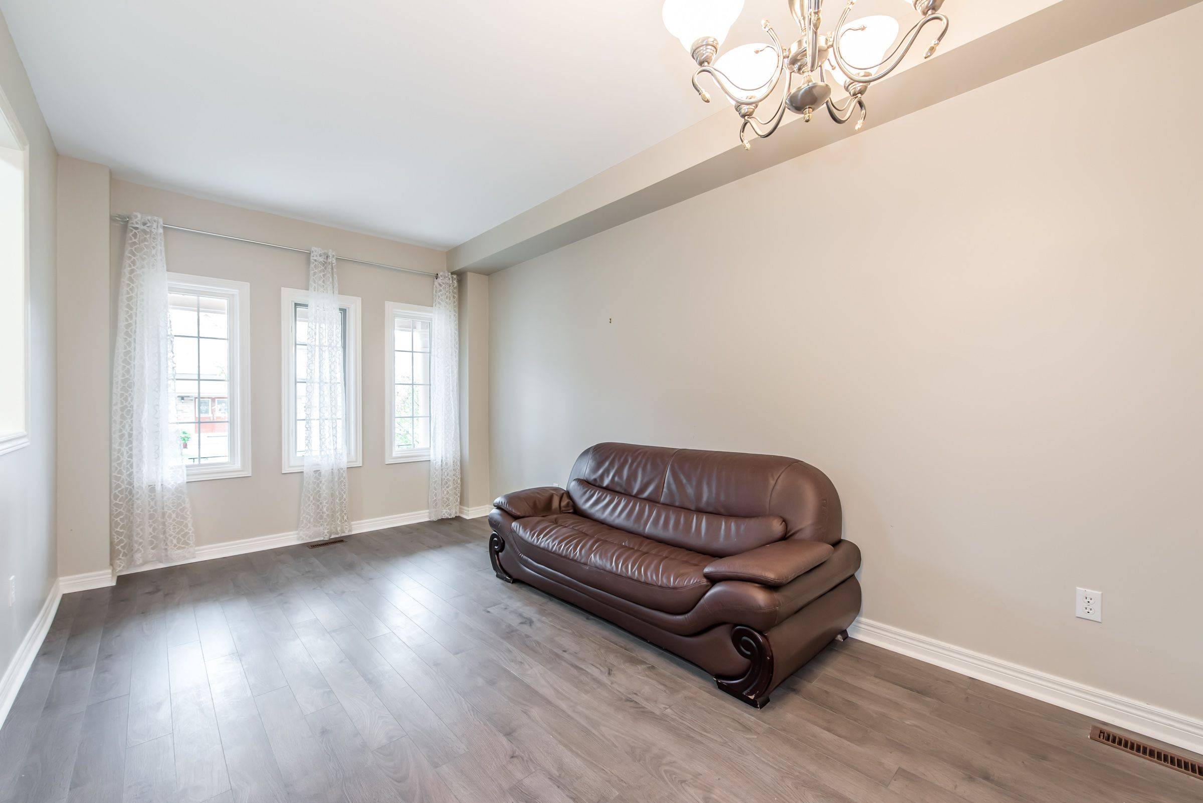 Markham, ON L3R 4S5,97 Annina CRES
