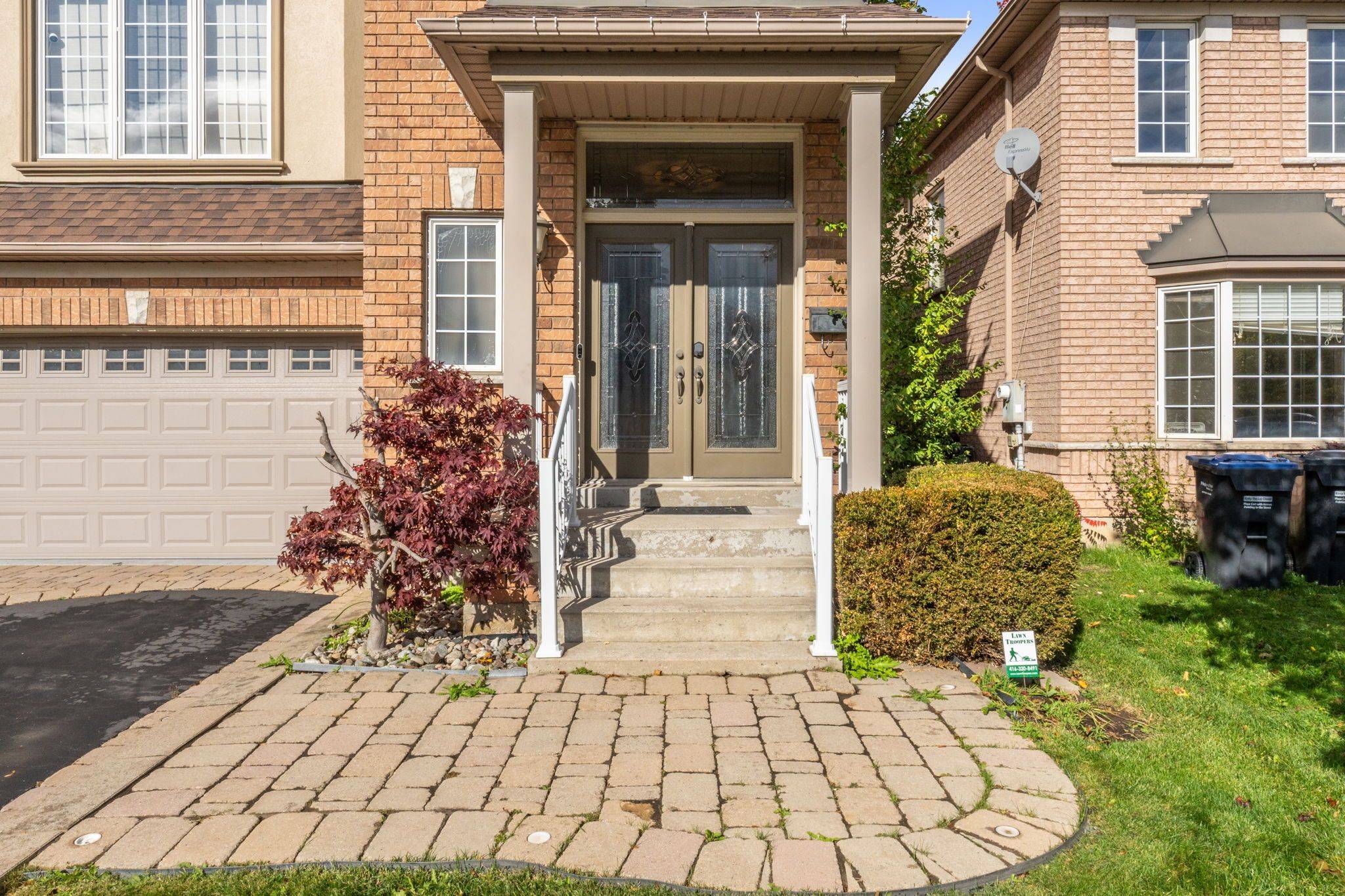 Brampton, ON L6Z 4W1,23 Upper Highlands DR
