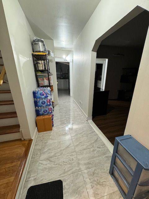 Brampton, ON L6W 3B3,26 Trueman ST