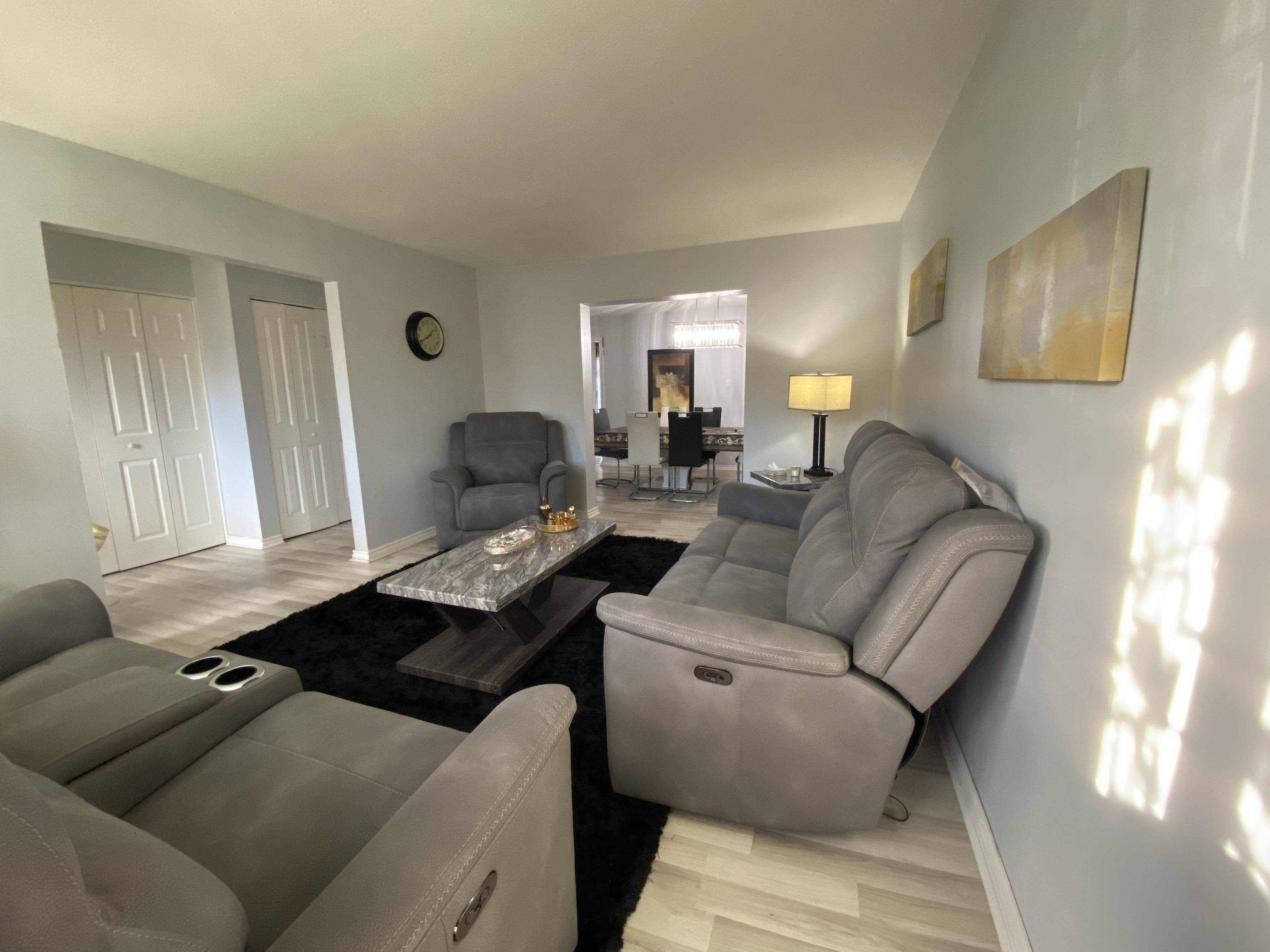 Mooneys Bay - Carleton Heights And Area, ON K2C 3M9,415 Kintyre Private