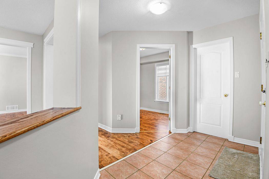 Hunt Club - South Keys And Area, ON K1T 3Z7,15 Fanterra WAY