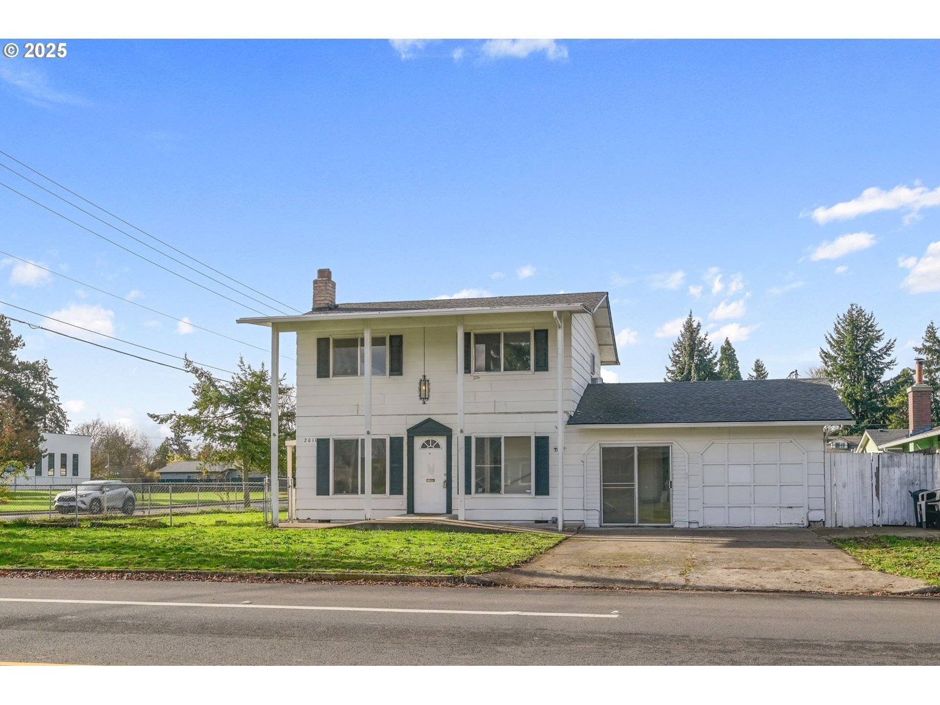 Eugene, OR 97402,2010 PRIMROSE ST