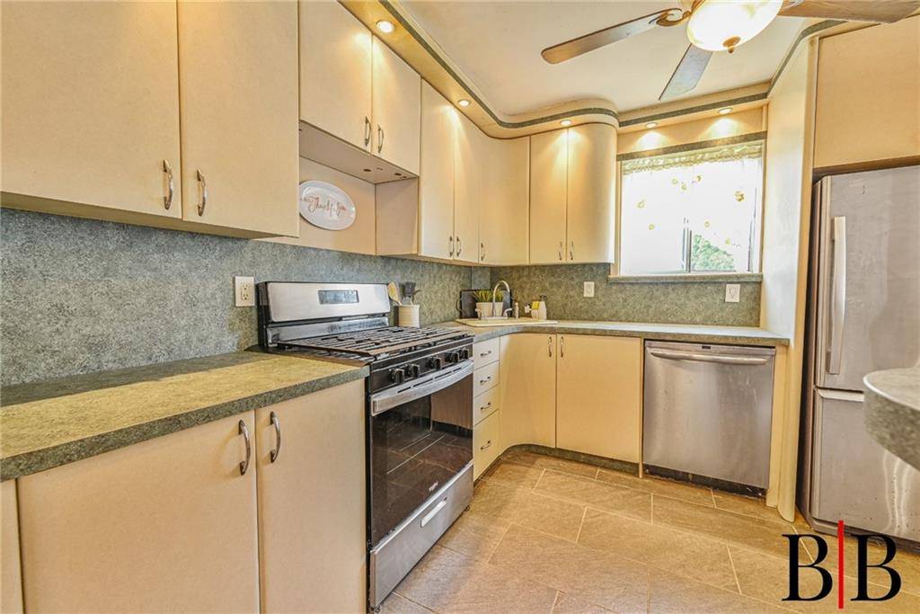 Brooklyn, NY 11234,1413 Royce ST #22