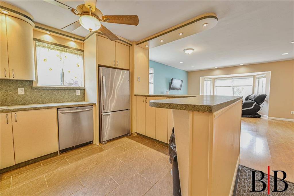 Brooklyn, NY 11234,1413 Royce ST #22