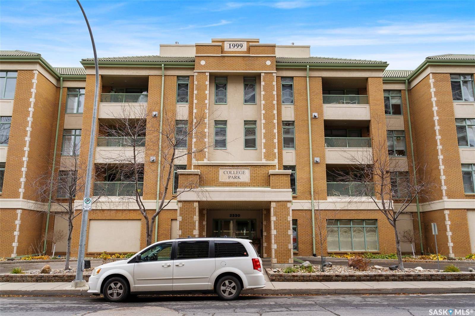 Regina, SK S4P 4M4,2330 Hamilton STREET #323