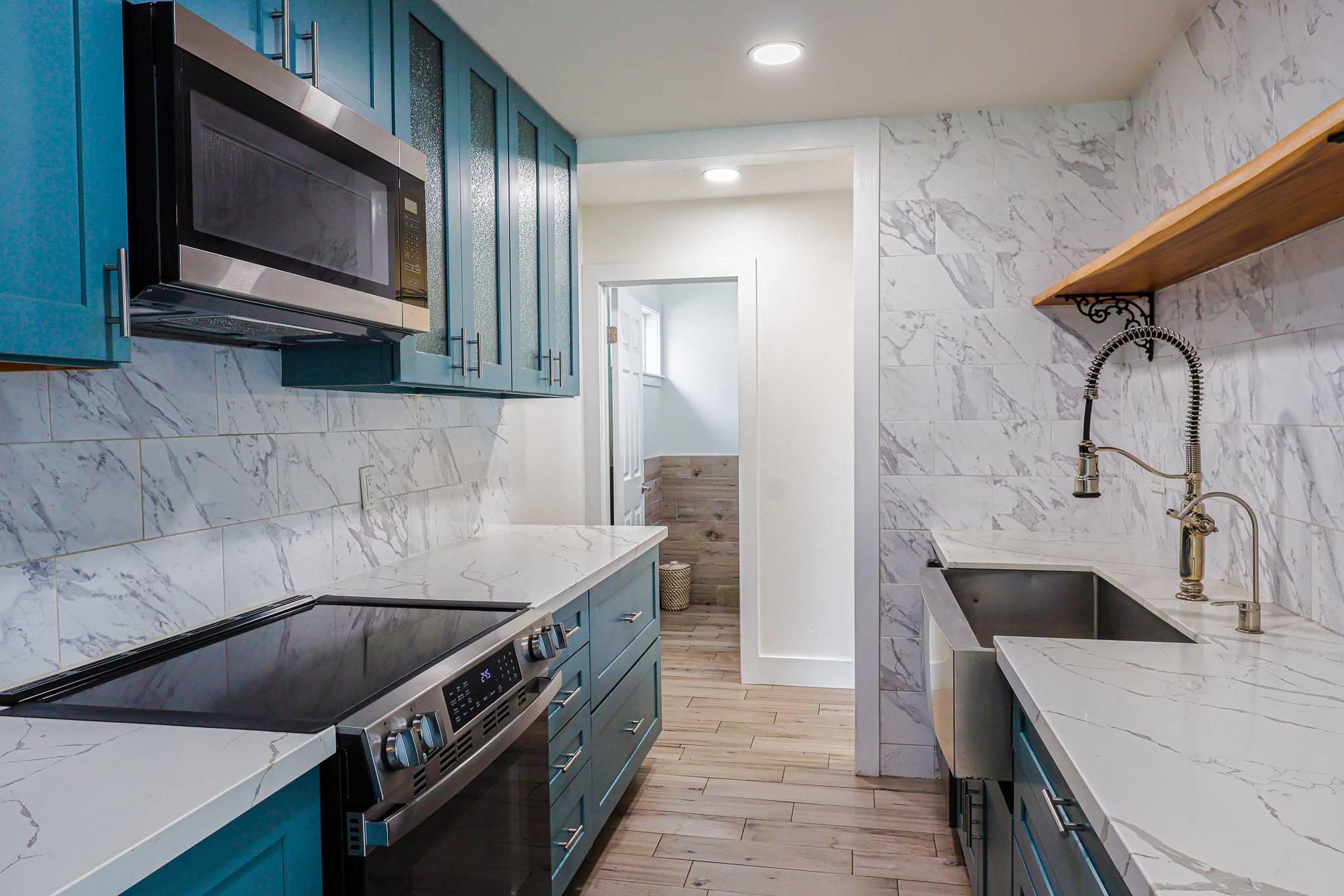 Kailua-kona, HI 96740,76-206 KEALOHA ST #2A