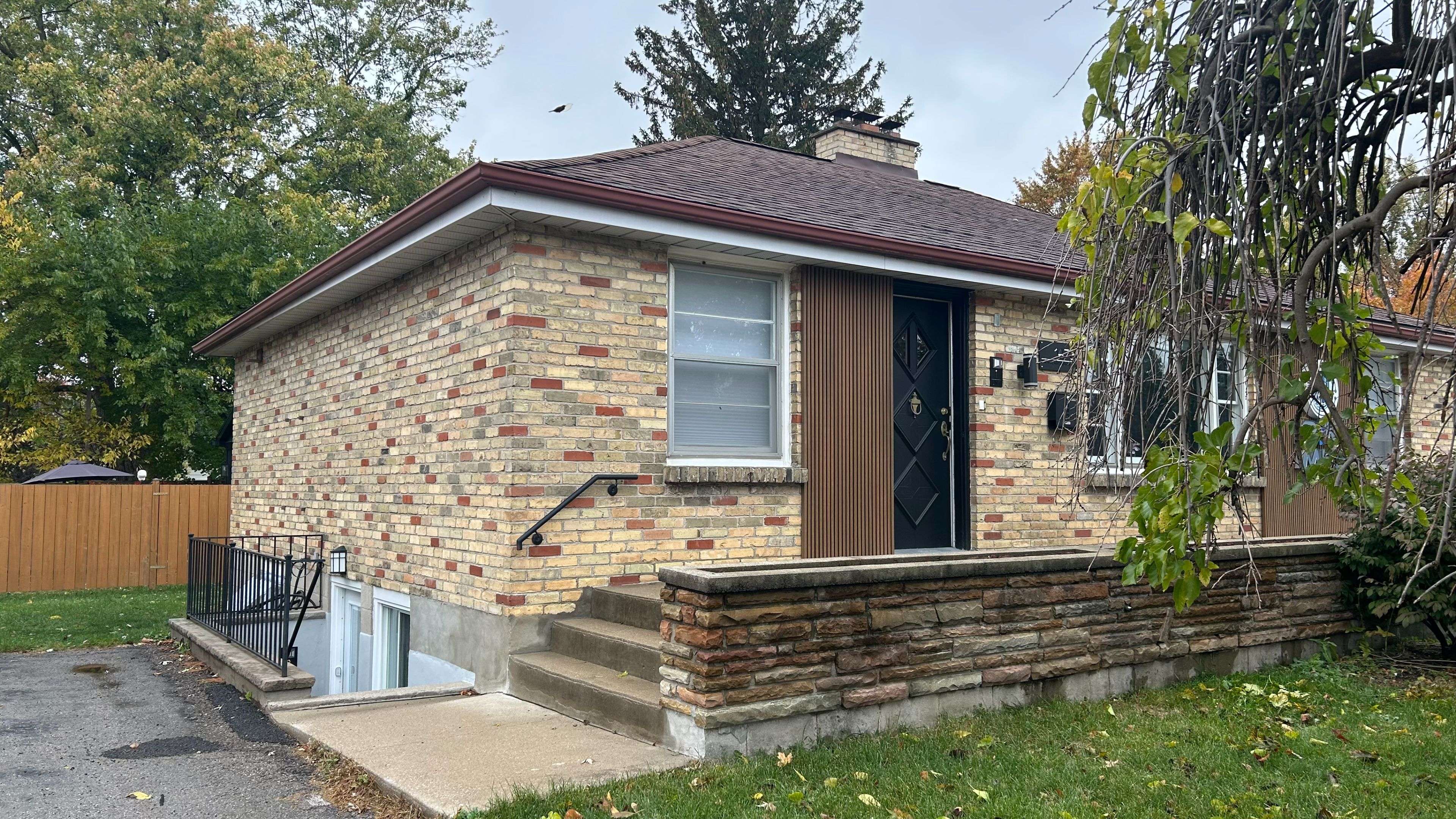 London North, ON N5X 1K3,1473 Adelaide ST N #Unit 3 - Lower