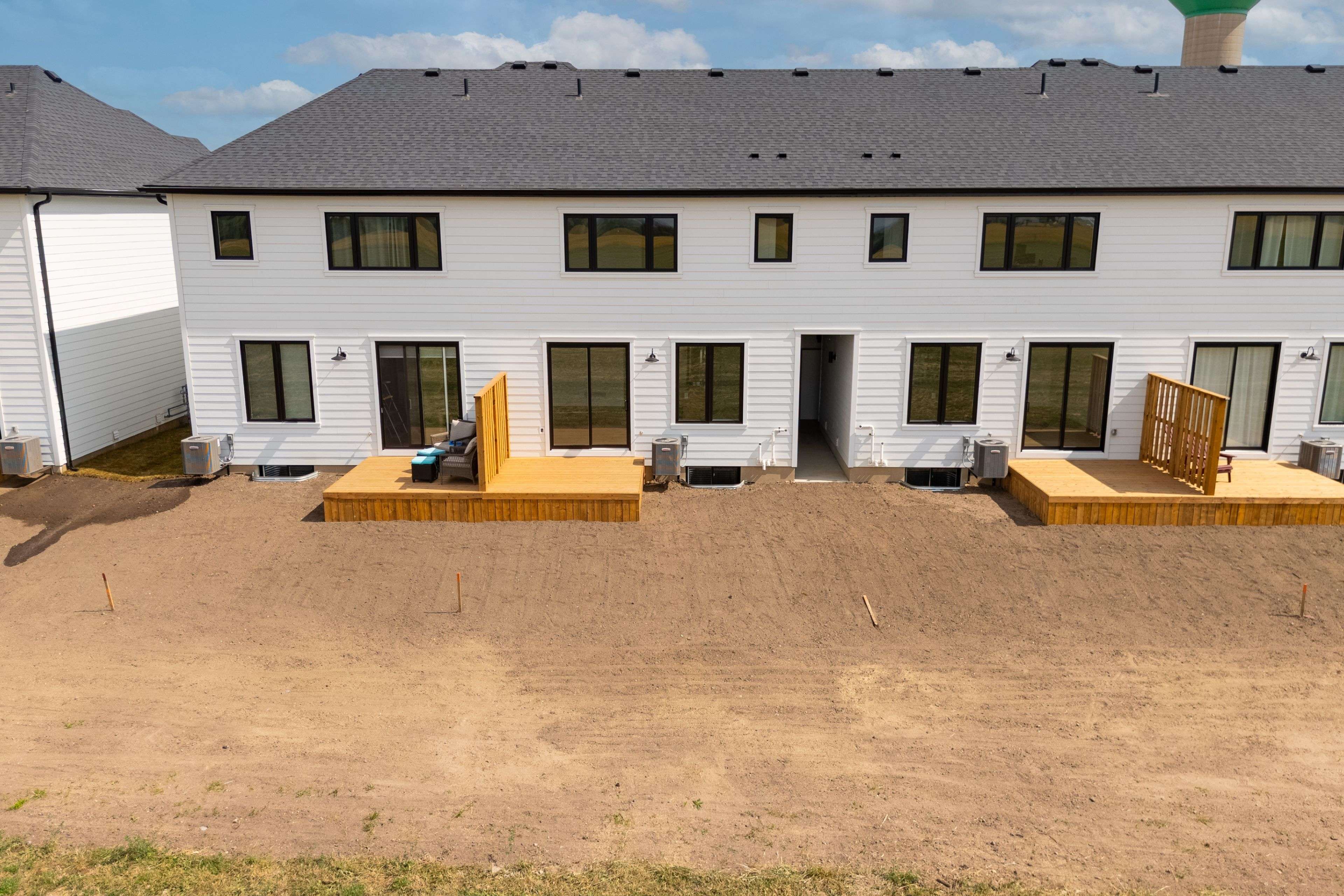 Lucan Biddulph, ON N0M 2J0,147-43(55) SCOTTS DR