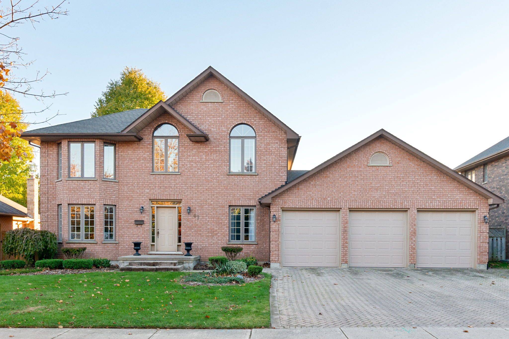 London North, ON N5X 3W8,47 Carriage Hill CRES
