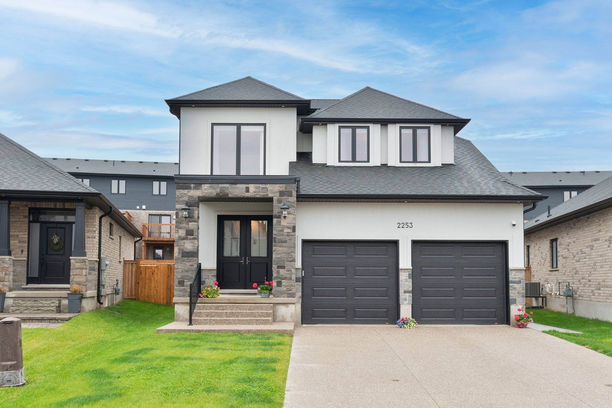 London South, ON N6K 0K9,2253 Linkway BLVD