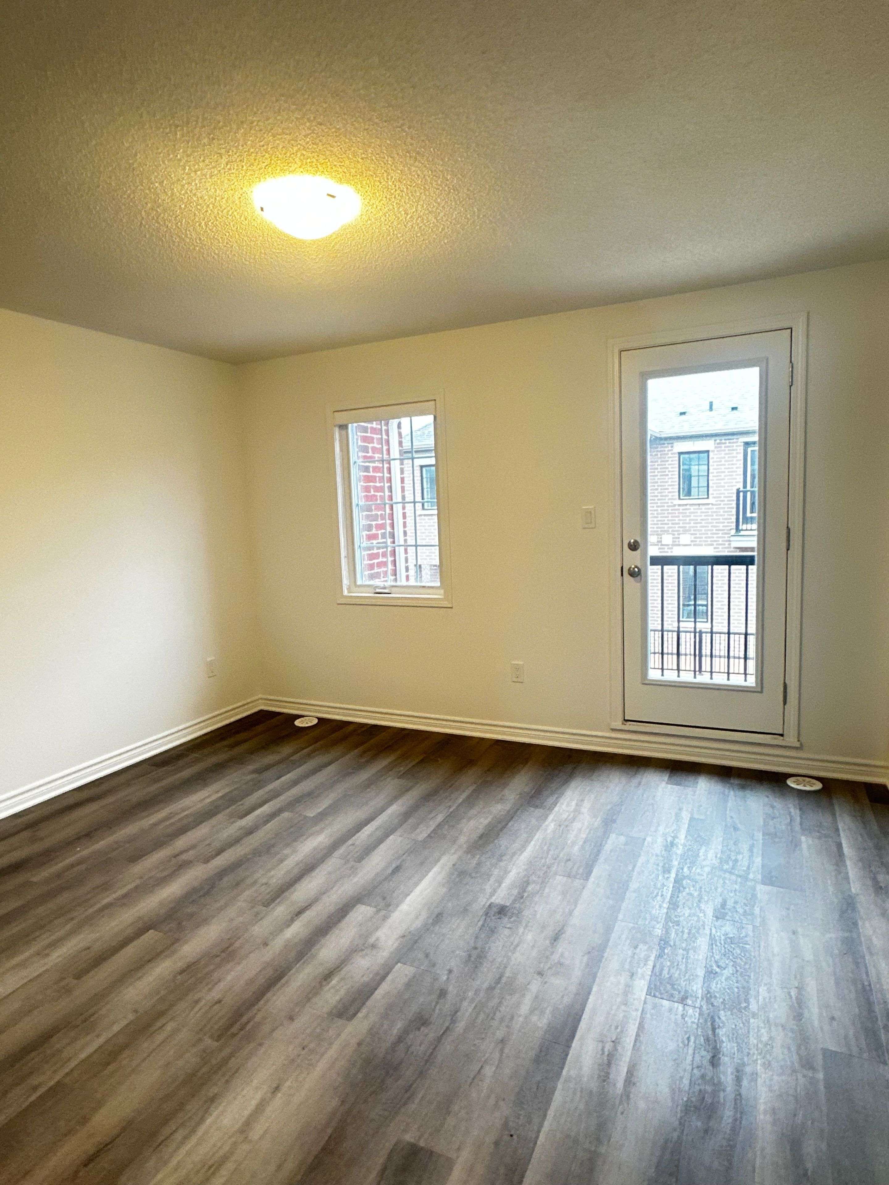 Milton, ON L9E 2C1,1259 Lily CRES #12