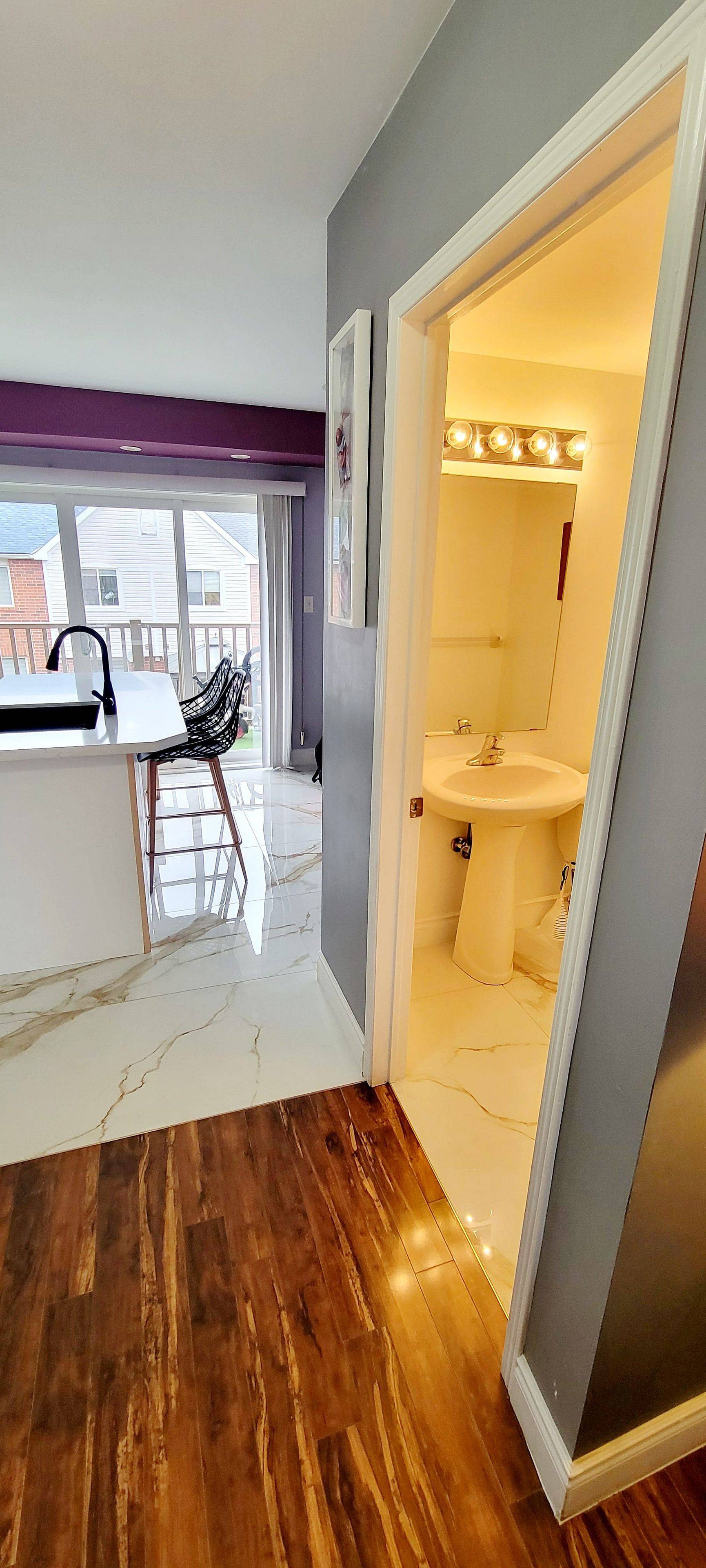 Mississauga, ON L5M 0E5,5050 Intrepid DR #3