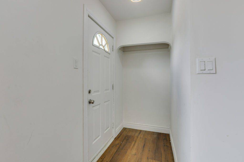 London East, ON N5W 4K7,520 Highbury AVE N