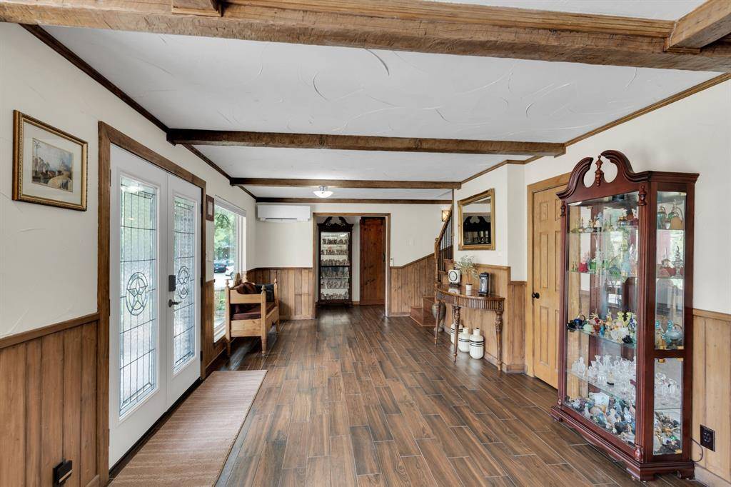 De Cordova, TX 76049,5102 Largo Drive