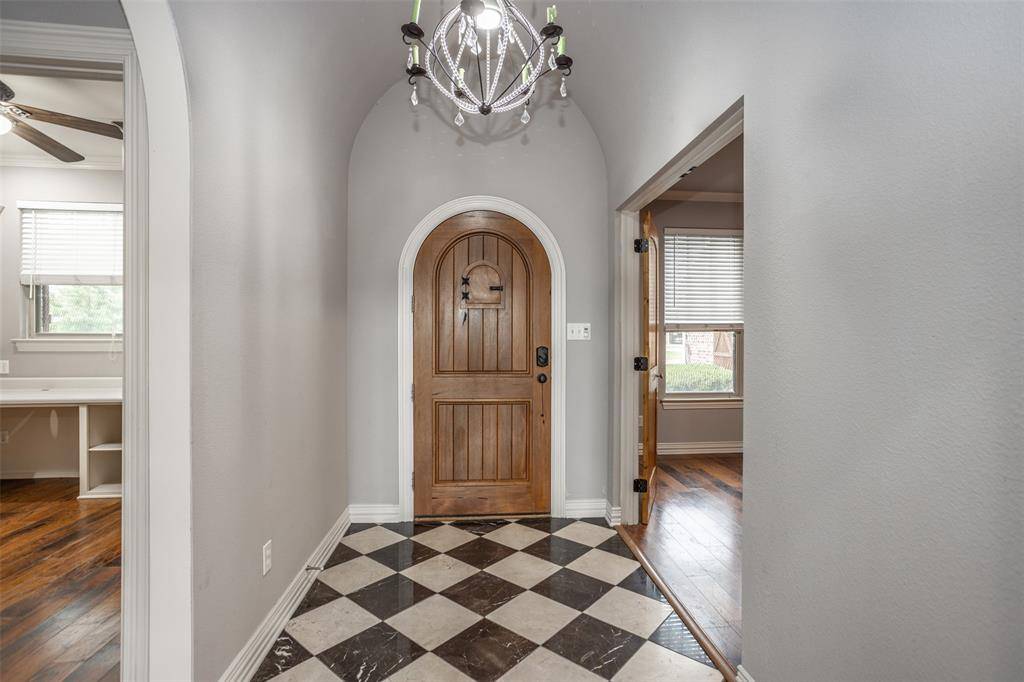 Lindsay, TX 76240,1218 Walter Street