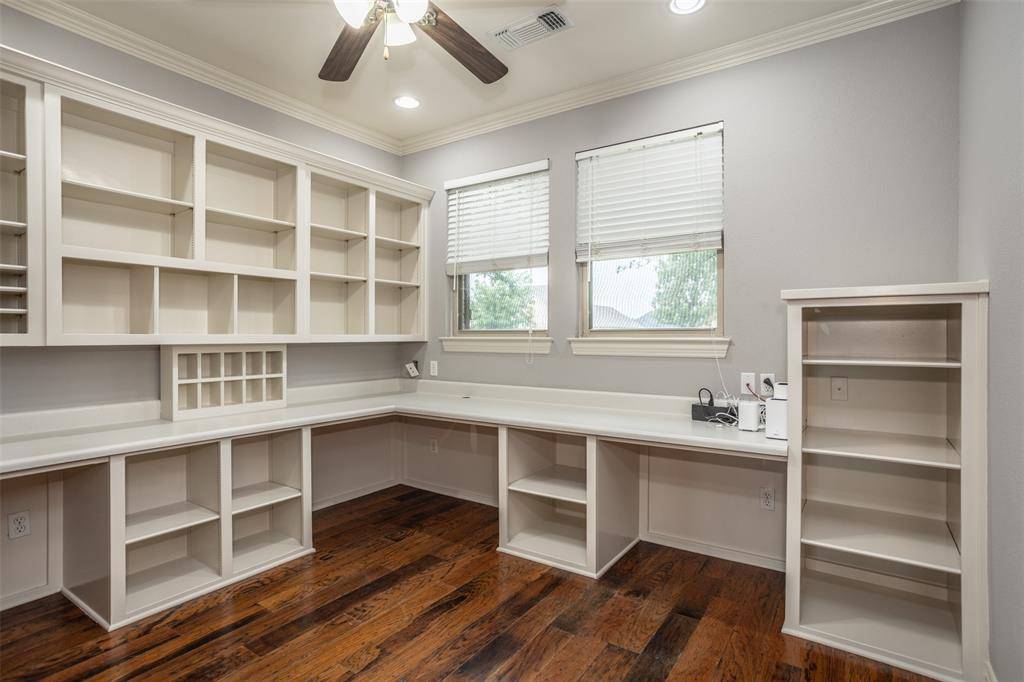 Lindsay, TX 76240,1218 Walter Street