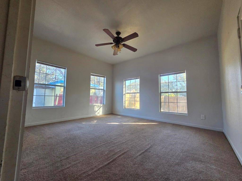 Arlington, TX 76012,605 Orange Street