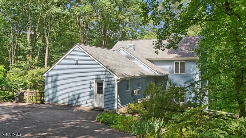 Glen Gardner Boro, NJ 08826,528 Brian Dean Dr