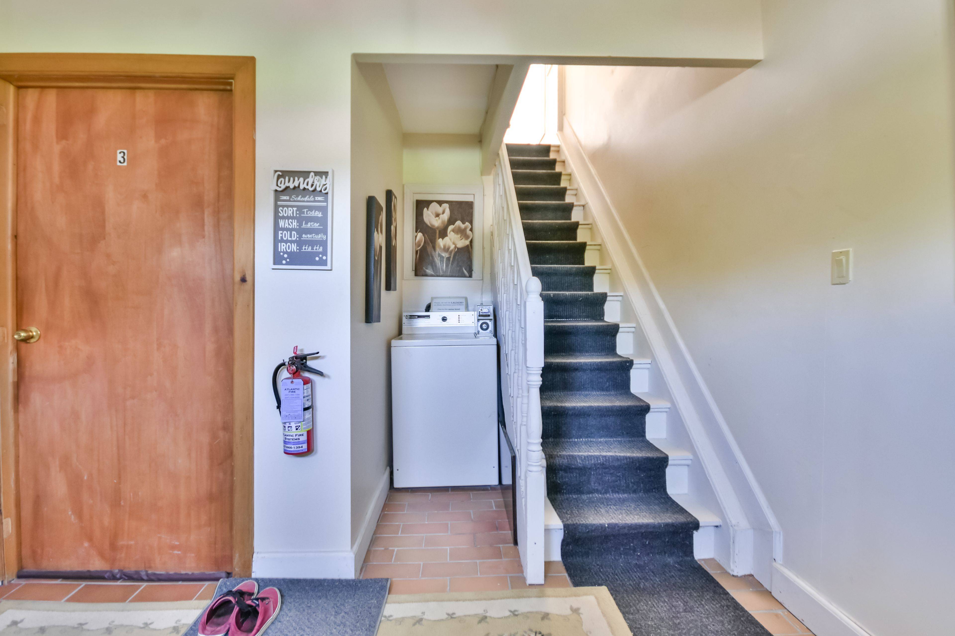 Innisfil, ON L0L 1R0,280 Bells LN #1