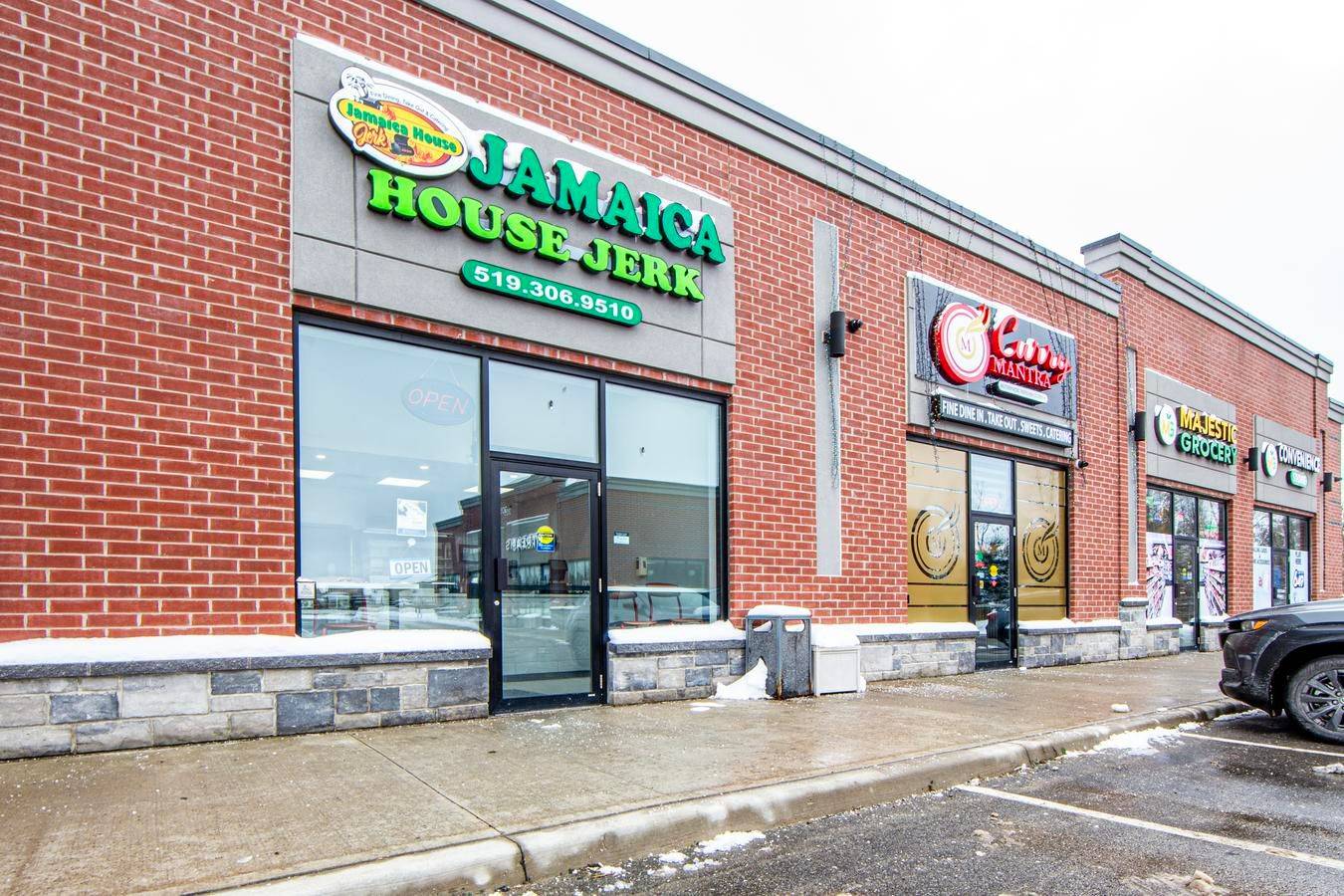 Shelburne, ON L9V 3X7,303 Col Phillips DR #104