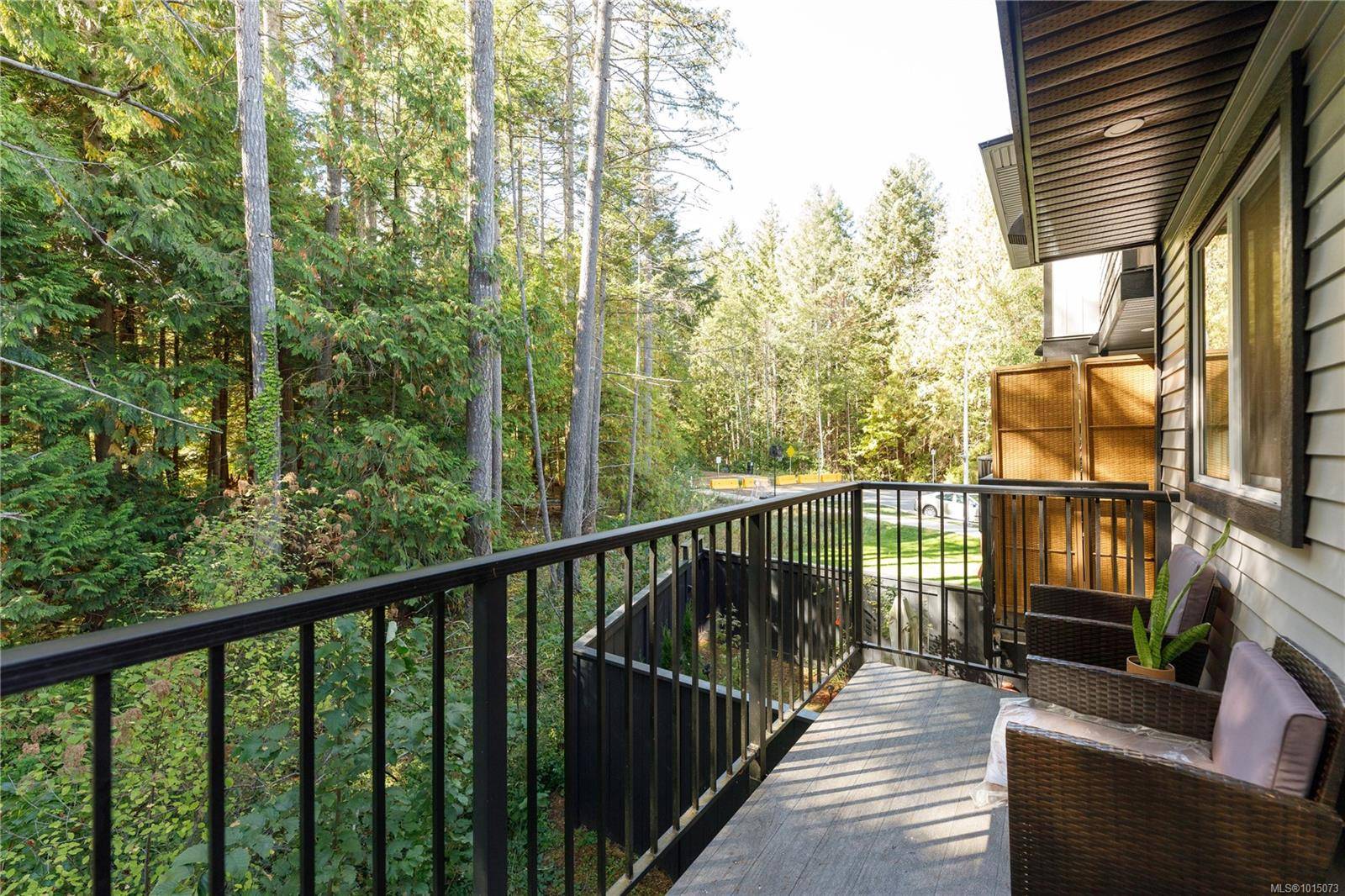 Nanaimo, BC V9R 0L4,600 Ninth St #102