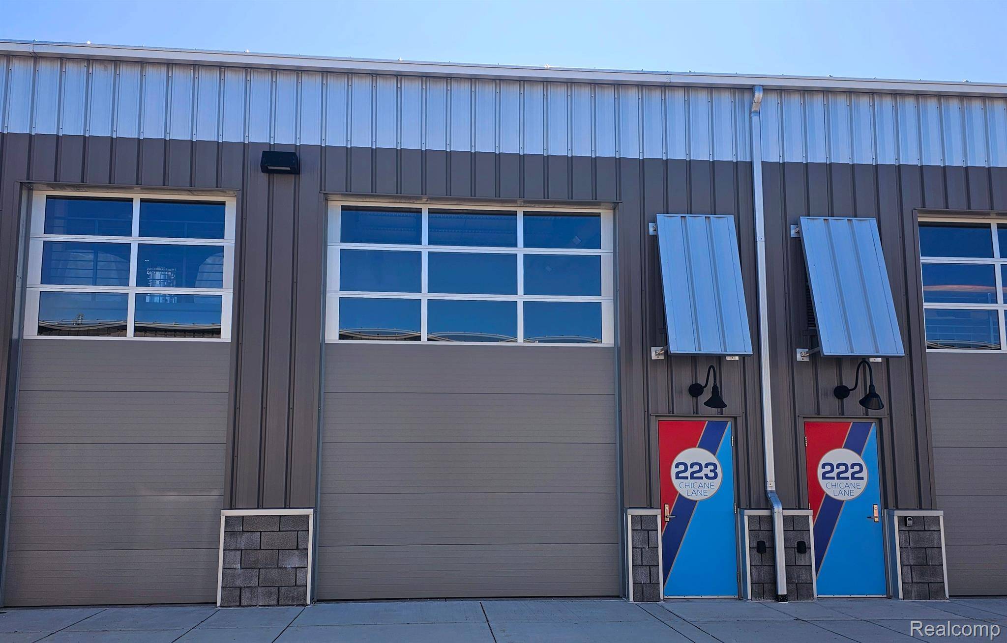 Pontiac, MI 48341,223 CHICANE LN