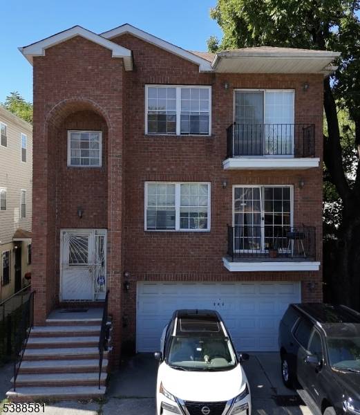 Newark City, NJ 07103,679-681 S 18Th St