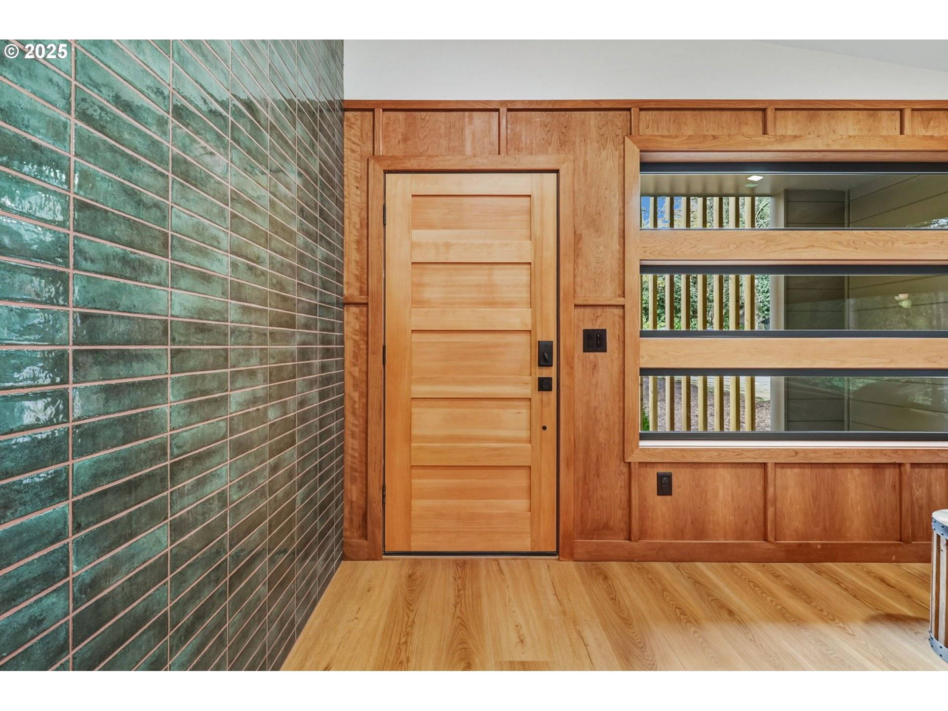 Portland, OR 97219,8014 SW 54TH AVE