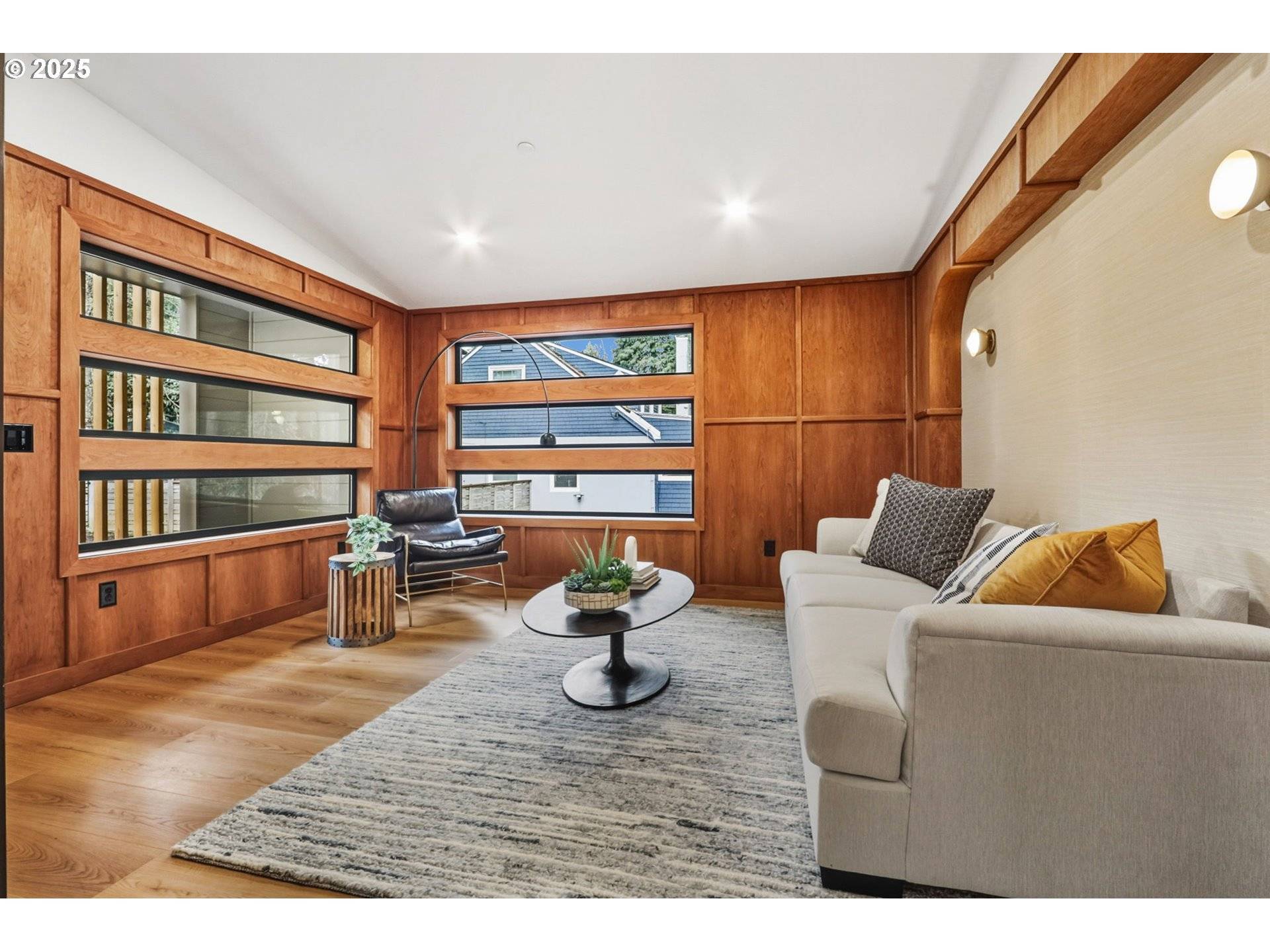 Portland, OR 97219,8014 SW 54TH AVE