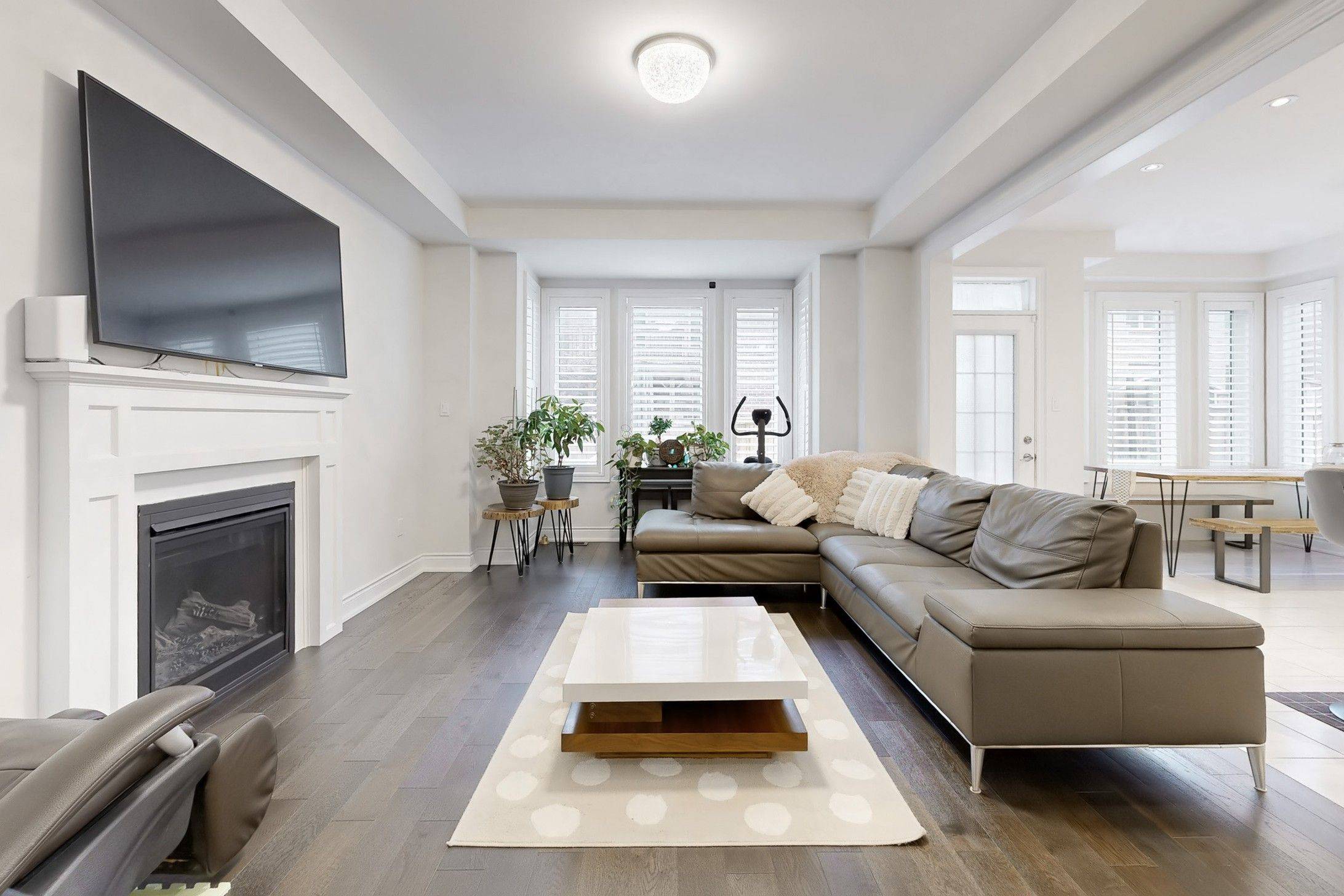 East Gwillimbury, ON L9N 0S2,50 Ben Sinclair AVE