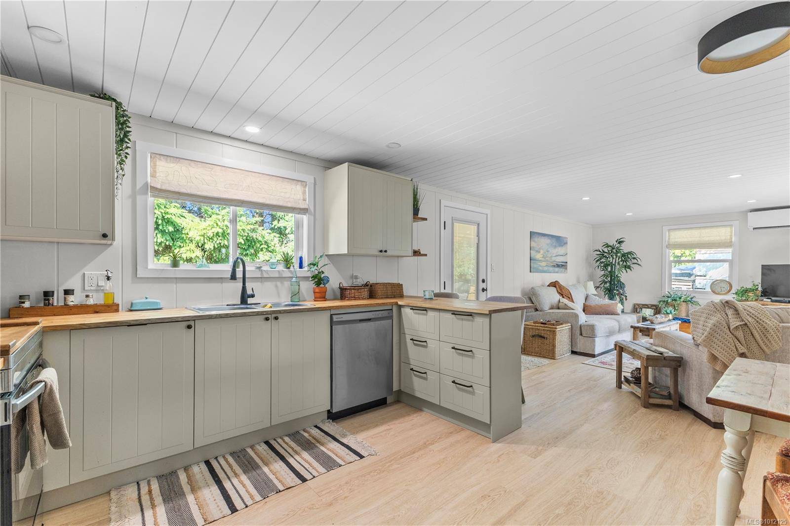 Campbell River, BC V9W 4R8,1451 Perkins Rd #13