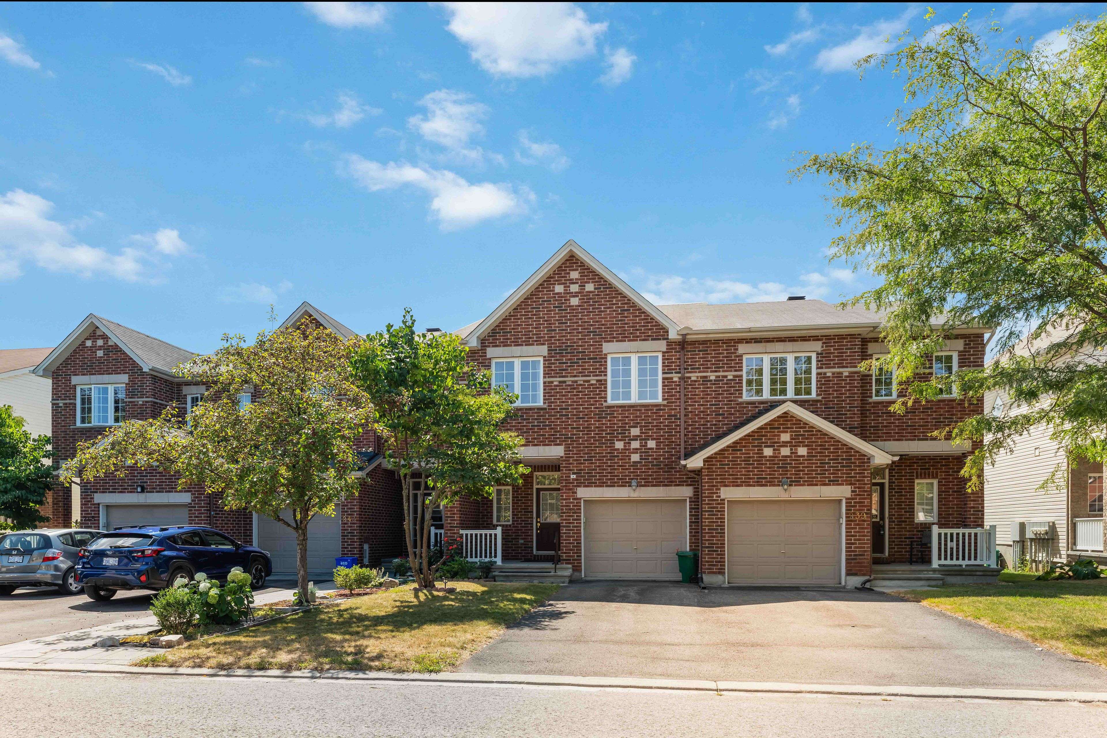 Kanata, ON K2M 0A6,241 Waymark CRES