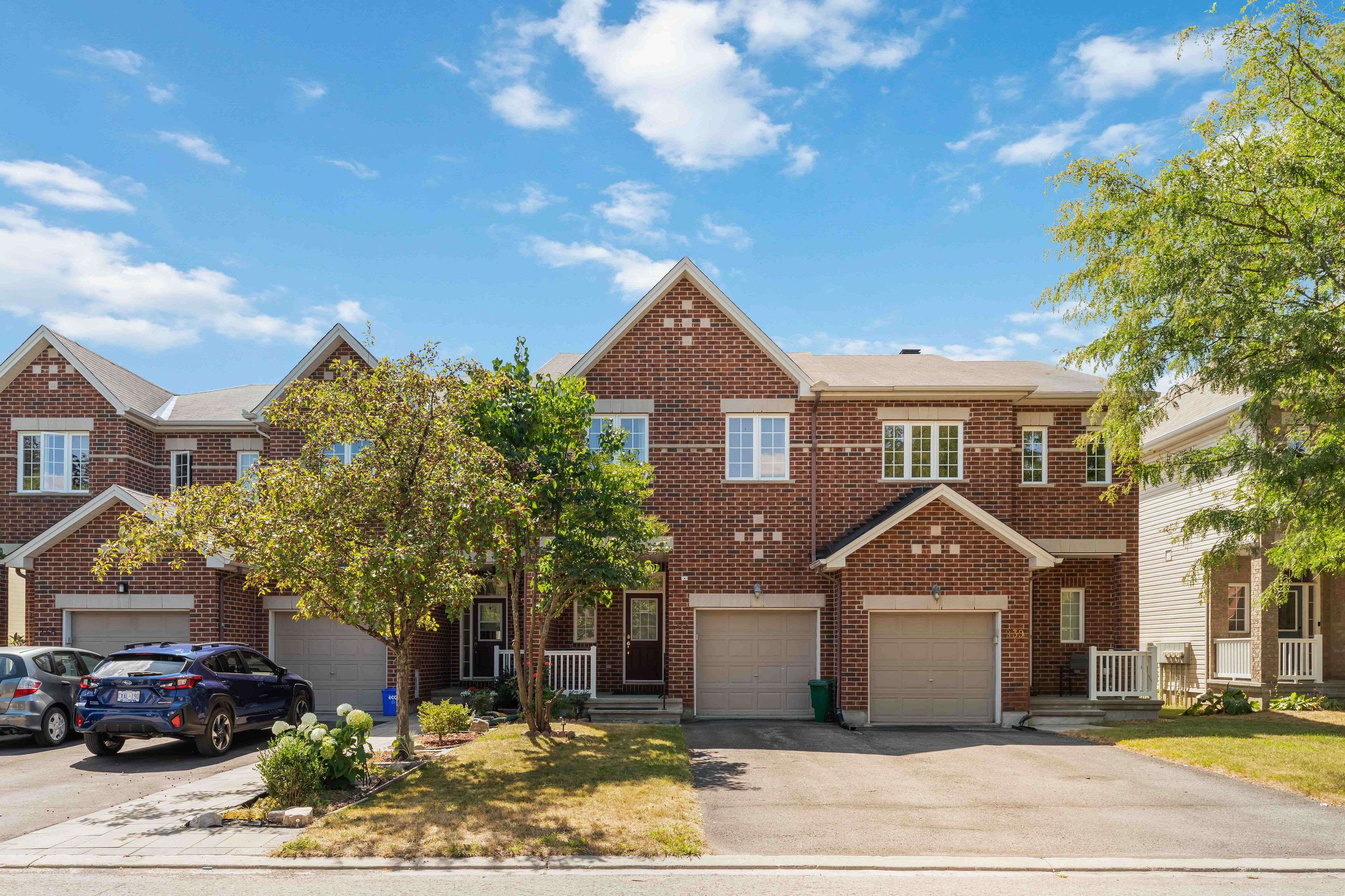 Kanata, ON K2M 0A6,241 Waymark CRES